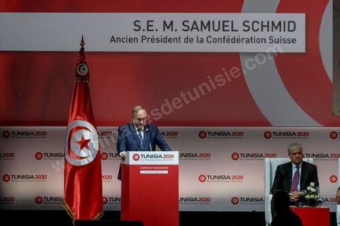 29 novembre 2016 : Samuel Schmid, ancien président suisse. Cérémonie d'ouverture de la Conférence Tunisia 2020 par président Tunisien Beji Caid Essebsi, avec Emir du Qatar, Premiers Ministres tunisien, français et algérien.