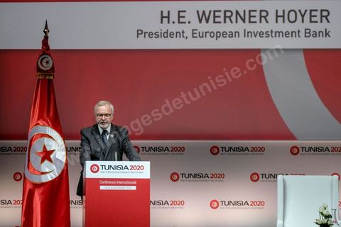 29 novembre 2016 : Werner Hoyer, Président BEI. Cérémonie d'ouverture de la Conférence Tunisia 2020 par président Tunisien Beji Caid Essebsi, avec Emir du Qatar, Premiers Ministres tunisien, français et algérien.