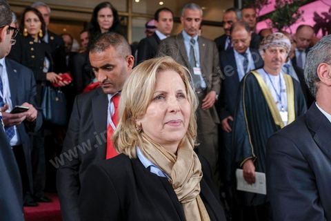 29 novembre 2016 : Salma Elloumi, ministre du tourisme. Cérémonie d'ouverture de la Conférence Tunisia 2020 par président Tunisien Beji Caid Essebsi, avec Emir du Qatar, Premiers Ministres tunisien, français et algérien.