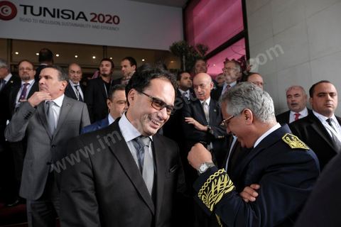 29 novembre 2016 : Mohamed el Abidine, ministre d ela culture et Gouverneur de Tunis. Cérémonie d'ouverture de la Conférence Tunisia 2020 par président Tunisien Beji Caid Essebsi, avec Emir du Qatar, Premiers Ministres tunisien, français et algérien.