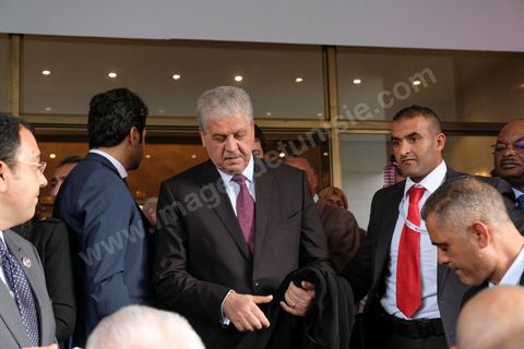 29 novembre 2016 : Abdelmalek Sellal, Premier ministre algérien, à la Cérémonie d'ouverture de la Conférence Tunisia 2020 par président Tunisien Beji Caid Essebsi, avec Emir du Qatar, Premiers Ministres tunisien, français et algérien.