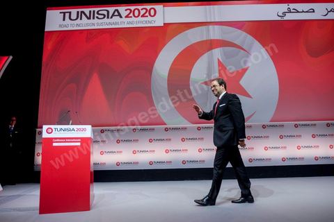 30 novembre 2016 : conférence de presse de cloture de Tunisia 2020 par Youssef Chahed, Premier Ministre et Fadel Abdelkefi, ministre de l'Investissement, du développement et de la coopération internationale.