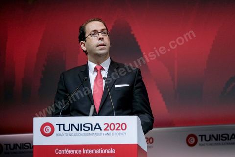 30 novembre 2016 : conférence de presse de cloture de Tunisia 2020 par Youssef Chahed, Premier Ministre et Fadel Abdelkefi, ministre de l'Investissement, du développement et de la coopération internationale.