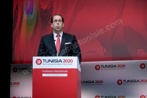 30 novembre 2016 : conférence de presse de cloture de Tunisia 2020 par Youssef Chahed, Premier Ministre et Fadel Abdelkefi, ministre de l'Investissement, du développement et de la coopération internationale.