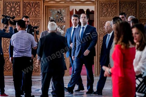 11 septembre 2017 : Séance plénière de vote de confiance du nouveau gouvernement de Youssef Chahed à l'Assemblée des Représentants du Peuple. Sous l’ascendant grandissant du président Essebsi, le premier ministre a constitué un nouveau gouvernement marqué par l'entrée d'anciens Benalistes. Sur 43 ministres et secrétaires d’Etat du nouveau gouvernement, au moins un sur cinq a occupé un poste ministériel sous Ben Ali ou assumé une fonction dirigeante au Rassemblement constitutionnel démocratique (RCD). Le chef du gouvernement a rappelé ce matin que ce gouvernement est un gouvernement de guerre, une guerre contre la corruption et le terrorisme. Les priorités du gouvernement sont claires et j’ai rappelé à mes ministres qu’il n’y a aucune place à la corruption au sein de son gouvernement. Ce gouvernement est aussi focalisé sur l’économie et les grandes réformes. Nous avons insisté aussi sur la nomination de personnalités qui ont de l’expérience dans leur domaine.