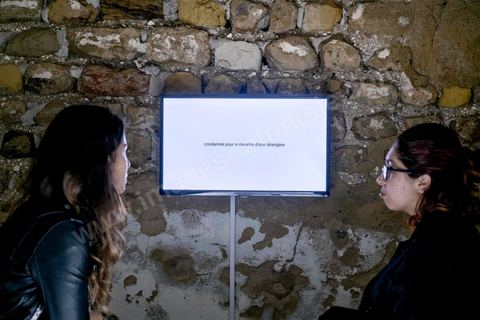 October 4, 2017: Dream City, Tunis Medina. Exhibition by Malek Gnaoui
titled “0904”: on a vacant lot, nothing remains of the prison that loomed over the heart of Tunis for decades.The artist explores the memory of the place through the recollections of former inmates of the infamous Tunisian “April 9” prison, thereby reconstructing an archive based on the subjectivity of images, stories, and feelings, drawing on the memories of those who frequented the place, who were incarcerated primarily for criminal offenses.
Using memory as a gateway to the prison, he highlights the impact of incarceration on human beings and all the social problems it generates.