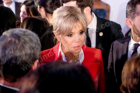 31 janvier 2018 : Brigitte Macron à la rencontre de la communauté française à la Résidence de l'Ambassade de France à la Marsa dans le cadre de la visite d'Etat du Président français en Tunisie.