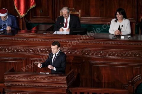 February 1, 2018: Speech by Emmanuel Macron before members of the ARP (Assembly of People’s Representatives) at the Bardo in Tunisia. After emphasizing that Tunisia’s challenges are primarily economic, the French president stated that “painful reforms are necessary for Tunisia to become a truly attractive destination.”From 2016 to 2020, France’s aid for Tunisia’s economic recovery totaled 1.2 billion euros, with an additional 500 million euros allocated for 2020–2022. “If you fail, we fail” was the phrase Macron repeated throughout his 24-hour state visit.