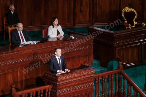 February 1, 2018: Speech by Emmanuel Macron before members of the ARP (Assembly of People’s Representatives) at the Bardo in Tunisia. After emphasizing that Tunisia’s challenges are primarily economic, the French president stated that “painful reforms are necessary for Tunisia to become a truly attractive destination.”From 2016 to 2020, France’s aid for Tunisia’s economic recovery totaled 1.2 billion euros, with an additional 500 million euros allocated for 2020–2022. “If you fail, we fail” was the phrase Macron repeated throughout his 24-hour state visit.