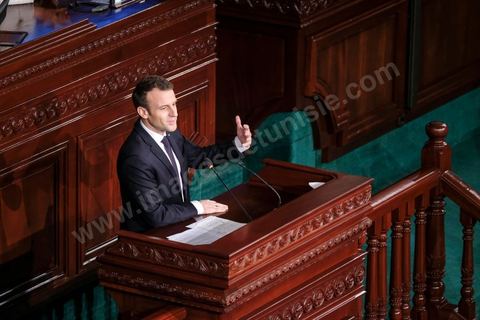 February 1, 2018: Speech by Emmanuel Macron before members of the ARP (Assembly of People’s Representatives) at the Bardo in Tunisia. After emphasizing that Tunisia’s challenges are primarily economic, the French president stated that “painful reforms are necessary for Tunisia to become a truly attractive destination.”From 2016 to 2020, France’s aid for Tunisia’s economic recovery totaled 1.2 billion euros, with an additional 500 million euros allocated for 2020–2022. “If you fail, we fail” was the phrase Macron repeated throughout his 24-hour state visit.