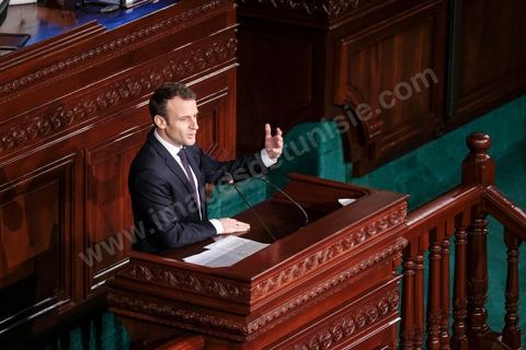 February 1, 2018: Speech by Emmanuel Macron before members of the ARP (Assembly of People’s Representatives) at the Bardo in Tunisia. After emphasizing that Tunisia’s challenges are primarily economic, the French president stated that “painful reforms are necessary for Tunisia to become a truly attractive destination.”From 2016 to 2020, France’s aid for Tunisia’s economic recovery totaled 1.2 billion euros, with an additional 500 million euros allocated for 2020–2022. “If you fail, we fail” was the phrase Macron repeated throughout his 24-hour state visit.