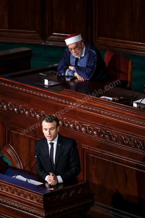 February 1, 2018: Speech by Emmanuel Macron before members of the ARP (Assembly of People’s Representatives) at the Bardo in Tunisia. After emphasizing that Tunisia’s challenges are primarily economic, the French president stated that “painful reforms are necessary for Tunisia to become a truly attractive destination.”From 2016 to 2020, France’s aid for Tunisia’s economic recovery totaled 1.2 billion euros, with an additional 500 million euros allocated for 2020–2022. “If you fail, we fail” was the phrase Macron repeated throughout his 24-hour state visit.