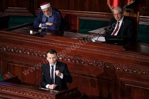 February 1, 2018: Speech by Emmanuel Macron before members of the ARP (Assembly of People’s Representatives) at the Bardo in Tunisia. After emphasizing that Tunisia’s challenges are primarily economic, the French president stated that “painful reforms are necessary for Tunisia to become a truly attractive destination.”From 2016 to 2020, France’s aid for Tunisia’s economic recovery totaled 1.2 billion euros, with an additional 500 million euros allocated for 2020–2022. “If you fail, we fail” was the phrase Macron repeated throughout his 24-hour state visit.