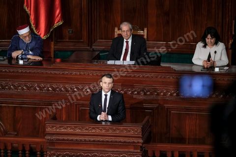 February 1, 2018: Speech by Emmanuel Macron before members of the ARP (Assembly of People’s Representatives) at the Bardo in Tunisia. After emphasizing that Tunisia’s challenges are primarily economic, the French president stated that “painful reforms are necessary for Tunisia to become a truly attractive destination.”From 2016 to 2020, France’s aid for Tunisia’s economic recovery totaled 1.2 billion euros, with an additional 500 million euros allocated for 2020–2022. “If you fail, we fail” was the phrase Macron repeated throughout his 24-hour state visit.