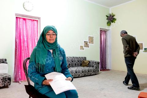 January 19, 2018: In the El Borj neighborhood of Mdhilla, AKERMI MBARKA, 50, mother of four children aged 9 to 19. A stay-at-home mother, she has had asthma since she was 20 and is now suffering from throat cancer. Every time the wind blows smoke from the factory toward her home, she has to use her inhaler.