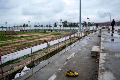 February 18, 2018: Parc A is Club Africain’s historic training center for soccer, handball, and basketball. One of the country’s oldest sports clubs (founded in 1920) is currently facing a dire situation, with its facilities partially in a state of disrepair. They are currently holding a “telethon” among their supporters to raise funds to renovate their facilities.
