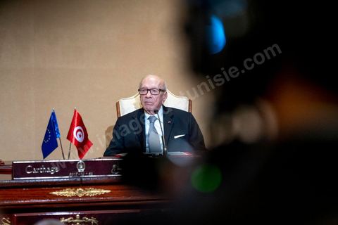 25 octobre 2018 : Signature de contrats et conférence de presse entre Jean-Claude Junker, Président de la Commission Européenne et Béji Caïd Essebsi, Président de la Tunisie au Palais de présidentiel de Carthage, , dans la cadre de la visite de Jean-Claude Junker en Tunisie le 25 et 26 octobre.