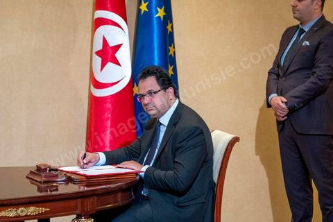 25 octobre 2018 : Signature de contrats et conférence de presse entre Jean-Claude Junker, Président de la Commission Européenne et Béji Caïd Essebsi, Président de la Tunisie au Palais de présidentiel de Carthage, , dans la cadre de la visite de Jean-Claude Junker en Tunisie le 25 et 26 octobre.