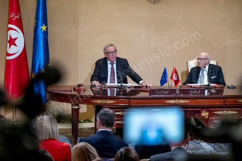 25 octobre 2018 : Signature de contrats et conférence de presse entre Jean-Claude Junker, Président de la Commission Européenne et Béji Caïd Essebsi, Président de la Tunisie au Palais de présidentiel de Carthage, , dans la cadre de la visite de Jean-Claude Junker en Tunisie le 25 et 26 octobre.
