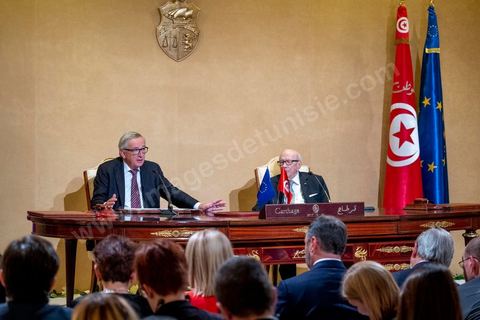 25 octobre 2018 : Signature de contrats et conférence de presse entre Jean-Claude Junker, Président de la Commission Européenne et Béji Caïd Essebsi, Président de la Tunisie au Palais de présidentiel de Carthage, , dans la cadre de la visite de Jean-Claude Junker en Tunisie le 25 et 26 octobre.
