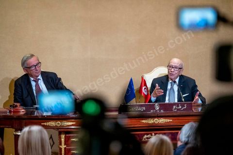25 octobre 2018 : Signature de contrats et conférence de presse entre Jean-Claude Junker, Président de la Commission Européenne et Béji Caïd Essebsi, Président de la Tunisie au Palais de présidentiel de Carthage, , dans la cadre de la visite de Jean-Claude Junker en Tunisie le 25 et 26 octobre.