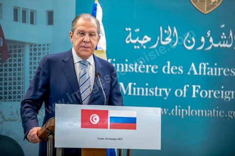 26 janvier 2019 : Au terme de sa visite en Tunisie, le ministre des Affaires étrangères russe Serguei Lavrov a annoncé, lors d'une conférnece de presse au Minsitère des Affaires Etrangères tunisien, la prochaine signature d’un accord de coopération économique et technico-scientifique avec notre pays. Son homologue tunisien a précisé que cet accord interviendra  dans le courant du premier semestre de cette année.