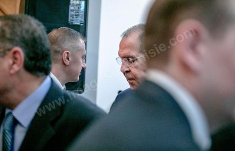 26 janvier 2019 : Au terme de sa visite en Tunisie, le ministre des Affaires étrangères russe Serguei Lavrov a annoncé, lors d'une conférnece de presse au Minsitère des Affaires Etrangères tunisien, la prochaine signature d’un accord de coopération économique et technico-scientifique avec notre pays. Son homologue tunisien a précisé que cet accord interviendra  dans le courant du premier semestre de cette année.