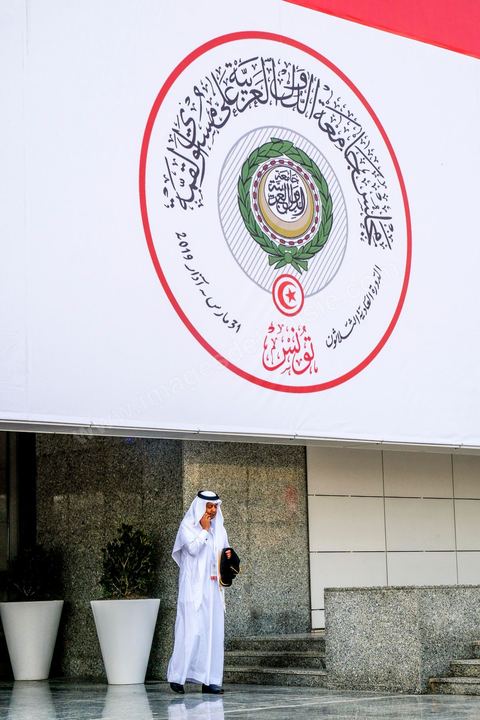 31 mars 2019 : 30ème session du Sommet de la Ligue Arabe à Tunis.Le président de la République Béji Caïd Essebsi a accueilli près de 20 dirigeants arabes présents pour prendre part aux travaux du Sommet. Il s’agit, notamment, du président libanais Michel Aoun, du président yéménite Abdrabbo Mansour Hadi, du président irakien Barham Saleh et l’Emir de l’Etat du Koweït, Cheikh Sabah al-Ahmad al-Jaber al-Sabah.Etaient arrivés, également, à Tunis, le président du Conseil présidentiel du gouvernement libyen d’entente nationale Fayez Sarraj, le président palestinien, Mahmoud Abbas, le président djiboutien, Ismaël Omar Guelleh, le président mauritanien Mohamed Ould Abdel Aziz et le Roi de Jordanie Abdallah II. 