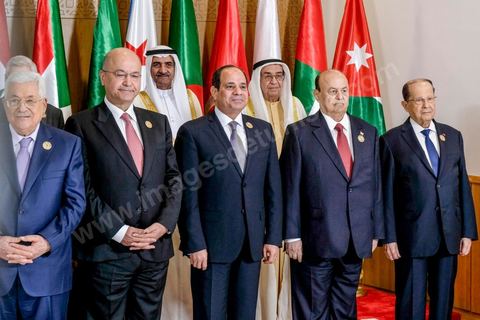 31 mars 2019 : 30ème session du Sommet de la Ligue Arabe à Tunis.Le président de la République Béji Caïd Essebsi a accueilli près de 20 dirigeants arabes présents pour prendre part aux travaux du Sommet. Il s’agit, notamment, du président libanais Michel Aoun, du président yéménite Abdrabbo Mansour Hadi, du président irakien Barham Saleh et l’Emir de l’Etat du Koweït, Cheikh Sabah al-Ahmad al-Jaber al-Sabah.Etaient arrivés, également, à Tunis, le président du Conseil présidentiel du gouvernement libyen d’entente nationale Fayez Sarraj, le président palestinien, Mahmoud Abbas, le président djiboutien, Ismaël Omar Guelleh, le président mauritanien Mohamed Ould Abdel Aziz et le Roi de Jordanie Abdallah II. 