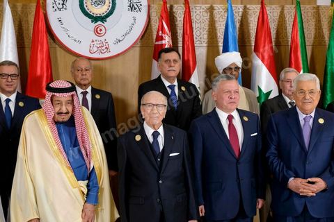 31 mars 2019 : 30ème session du Sommet de la Ligue Arabe à Tunis.Le président de la République Béji Caïd Essebsi a accueilli près de 20 dirigeants arabes présents pour prendre part aux travaux du Sommet. Il s’agit, notamment, du président libanais Michel Aoun, du président yéménite Abdrabbo Mansour Hadi, du président irakien Barham Saleh et l’Emir de l’Etat du Koweït, Cheikh Sabah al-Ahmad al-Jaber al-Sabah.Etaient arrivés, également, à Tunis, le président du Conseil présidentiel du gouvernement libyen d’entente nationale Fayez Sarraj, le président palestinien, Mahmoud Abbas, le président djiboutien, Ismaël Omar Guelleh, le président mauritanien Mohamed Ould Abdel Aziz et le Roi de Jordanie Abdallah II. 