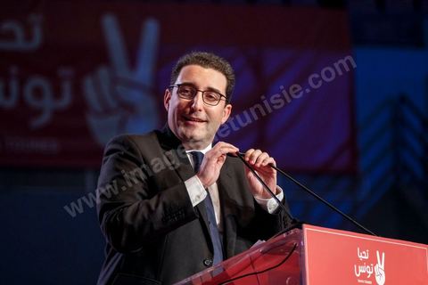 1er mai 2019 : cérémonie de cloture du premier congrès constitutif du nouveau parti Tahya Tounes dans la salle de Radès. Youssef Chahed, leader non déclaré de ce parti, est venu tenir un discours de cloture d'une heure, mais est entré comme chef du gouvernement et ressorti comme chef du gouvernement, ni nouveau adhérent et encore moins candidat à la présidence pour ce nouveau parti issu du goupe parlementaire de la Coalition nationale et soutien incoditionnel à son chef de gouvernement. « Grâce à vous, aujourd’hui le gouvernement n’est plus seul. Je ne me sens plus seul. Le soutien au gouvernement s’est renforcé depuis la constitution du groupe parlementaire de la Coalition. Il a pris encore plus de force avec la création de Tahya Tounes. Quand on me dit aujourd’hui que le parti tire avantage du gouvernement, je réponds que c’est précisément l’inverse. C’est le gouvernement qui bénéficie de l’appui de Tahya Tounes." déclarera Chahed.