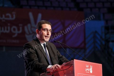 1er mai 2019 : cérémonie de cloture du premier congrès constitutif du nouveau parti Tahya Tounes dans la salle de Radès. Youssef Chahed, leader non déclaré de ce parti, est venu tenir un discours de cloture d'une heure, mais est entré comme chef du gouvernement et ressorti comme chef du gouvernement, ni nouveau adhérent et encore moins candidat à la présidence pour ce nouveau parti issu du goupe parlementaire de la Coalition nationale et soutien incoditionnel à son chef de gouvernement. « Grâce à vous, aujourd’hui le gouvernement n’est plus seul. Je ne me sens plus seul. Le soutien au gouvernement s’est renforcé depuis la constitution du groupe parlementaire de la Coalition. Il a pris encore plus de force avec la création de Tahya Tounes. Quand on me dit aujourd’hui que le parti tire avantage du gouvernement, je réponds que c’est précisément l’inverse. C’est le gouvernement qui bénéficie de l’appui de Tahya Tounes." déclarera Chahed.