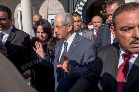 25 juillet 2019 : Mohamed Ennaceur vient de prêter serment comme nouveau Président de la République pour un interim de trois mois. A 10h du matin est annoncé officiellement la mort du président de la République Béji Caïd Essebsi à l'hopital militaire de Tunis en ce jour de fête de la République. A l'aasemblée des représentant du peuple s'et l'efferversence, le président de l'assemblée est constituellement le successeur par interim du président défunt. Défilé de personnalité politique dasn le bureau du président de l'assemblée Mohamed Ennaceur avant de préter sermet en fin de jjournée comme président de la république pour un interim de trois mois et l'organisation d'élections présidentielles anticipées. 