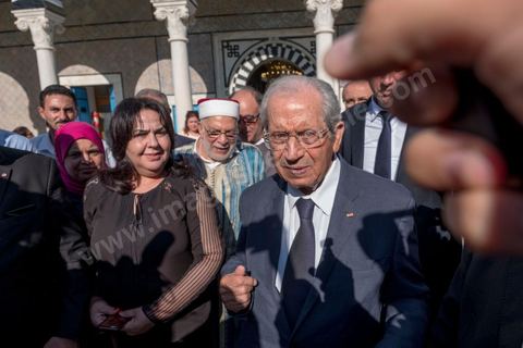 25 juillet 2019 : Mohamed Ennaceur vient de prêter serment comme nouveau Président de la République pour un interim de trois mois. A 10h du matin est annoncé officiellement la mort du président de la République Béji Caïd Essebsi à l'hopital militaire de Tunis en ce jour de fête de la République. A l'aasemblée des représentant du peuple s'et l'efferversence, le président de l'assemblée est constituellement le successeur par interim du président défunt. Défilé de personnalité politique dasn le bureau du président de l'assemblée Mohamed Ennaceur avant de préter sermet en fin de jjournée comme président de la république pour un interim de trois mois et l'organisation d'élections présidentielles anticipées. 