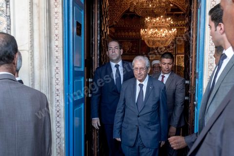 25 juillet 2019 : Mohamed Ennaceur reoit le chef du gouvernement Youssef Chahed avant de prêter semrent comme nouveau Président de la République par un interim de 3 mois. A 10h du matin est annoncé officiellement la mort du président de la République Béji Caïd Essebsi à l'hopital militaire de Tunis en ce jour de fête de la République. A l'aasemblée des représentant du peuple s'et l'efferversence, le président de l'assemblée est constituellement le successeur par interim du président défunt. Défilé de personnalité politique dasn le bureau du président de l'assemblée Mohamed Ennaceur avant de préter sermet en fin de jjournée comme président de la république pour un interim de trois mois et l'organisation d'élections présidentielles anticipées. 