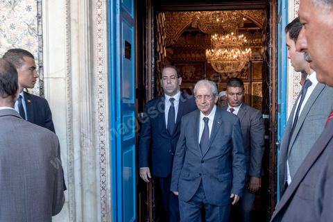 25 juillet 2019 : Mohamed Ennaceur reoit le chef du gouvernement Youssef Chahed avant de prêter semrent comme nouveau Président de la République par un interim de 3 mois. A 10h du matin est annoncé officiellement la mort du président de la République Béji Caïd Essebsi à l'hopital militaire de Tunis en ce jour de fête de la République. A l'aasemblée des représentant du peuple s'et l'efferversence, le président de l'assemblée est constituellement le successeur par interim du président défunt. Défilé de personnalité politique dasn le bureau du président de l'assemblée Mohamed Ennaceur avant de préter sermet en fin de jjournée comme président de la république pour un interim de trois mois et l'organisation d'élections présidentielles anticipées. 