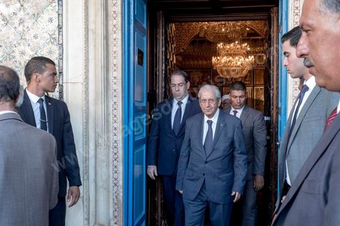 25 juillet 2019 : Mohamed Ennaceur reoit le chef du gouvernement Youssef Chahed avant de prêter semrent comme nouveau Président de la République par un interim de 3 mois. A 10h du matin est annoncé officiellement la mort du président de la République Béji Caïd Essebsi à l'hopital militaire de Tunis en ce jour de fête de la République. A l'aasemblée des représentant du peuple s'et l'efferversence, le président de l'assemblée est constituellement le successeur par interim du président défunt. Défilé de personnalité politique dasn le bureau du président de l'assemblée Mohamed Ennaceur avant de préter sermet en fin de jjournée comme président de la république pour un interim de trois mois et l'organisation d'élections présidentielles anticipées. 