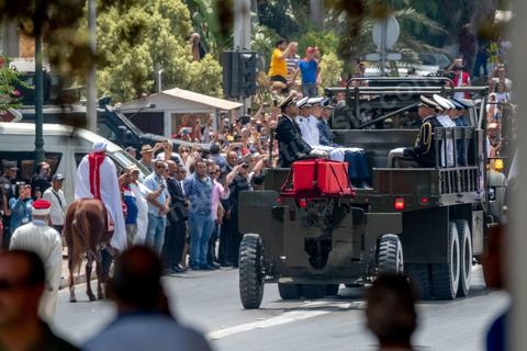 27 juillet 2019 : Obsèques nationales pour le Président de la République Béji Caïd Essebsi, décédé ce 25 juillet à 92 ans. Le cortège funéraire, après une cérémonie au palais présidentiel de Carthage, traverse la capitale Tunis pour rejoindre le caveau de la famille dans le cimetière du Jellaz à Tunis. 