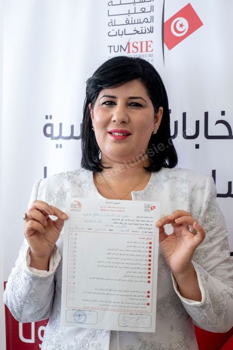 2 aout 2019 Abir Moussi, candidate pour le Parti Destourien Libre, dépose sa candidature pour  les présidentielles anticipées en Tunisie du 15 septembre au Bureau de l'ISIE,  à Tunis