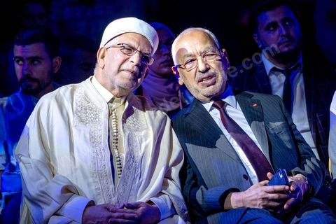 30 août 2019 : Abdlefattah Mourou et Rached Ghannouchi, candidats pour l'un aux présidentielles et l'autre aux législatives, les deux grandes nouveautés du parti pour cette année. Au palais des congrès de Tunis, le parti Ennahdha organise sa grande conférence de présentations des candidats et programmes pour les élections législatives et présidentielles de cette fin d'année 2019. Présentation du programme électoral, présentation des têtes de listes législatives, et, à leur tête le Rached Ghannouchi, qui se présente comme député sur Tunis, et,  pésentation du  premier candidat à la présidentielle pour le parti, Abdlefattah