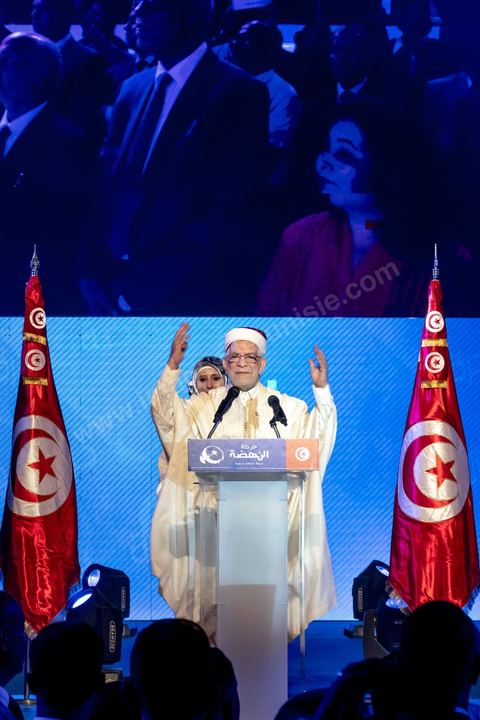 30 août 2019 : Discours de Abdlefattah Mourou, premier candidat d'Ennahda aux présidentielles. Au palais des congrès de Tunis, le parti Ennahdha organise sa grande conférence de présentations des candidats et programmes pour les élections législatives et présidentielles de cette fin d'année 2019. Présentation du programme électoral, présentation des têtes de listes législatives, et, à leur tête le Rached Ghannouchi, qui se présente comme député sur Tunis, et,  pésentation du  premier candidat à la présidentielle pour le parti, Abdlefattah