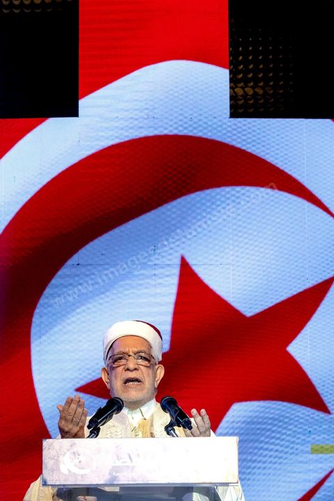 30 août 2019 : Discours de Abdlefattah Mourou, premier candidat d'Ennahda aux présidentielles. Au palais des congrès de Tunis, le parti Ennahdha organise sa grande conférence de présentations des candidats et programmes pour les élections législatives et présidentielles de cette fin d'année 2019. Présentation du programme électoral, présentation des têtes de listes législatives, et, à leur tête le Rached Ghannouchi, qui se présente comme député sur Tunis, et,  pésentation du  premier candidat à la présidentielle pour le parti, Abdlefattah