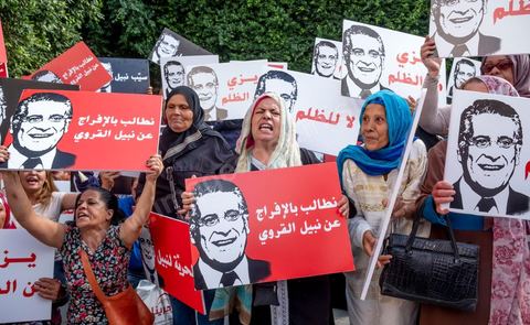 September 3, 2019: A rally in support of Nabil Karoui, a presidential candidate currently in prison, was held outside the Tunis courthouse. This morning, the Indictment Chamber—part of the Judicial, Economic, and Financial Division—is reviewing and ruling on the request for the release of Mr. Nabil Karoui, a candidate in the early presidential election, and at the Tunis Court of Appeals. Nabil Karoui has been imprisoned since August 23 following an arrest that is both questionable and troubling for Tunisian democracy, but even in prison, he remains a presidential candidate. 