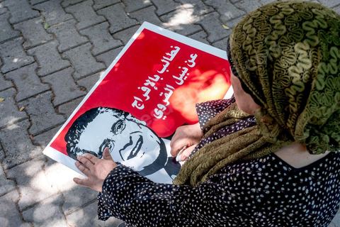 September 3, 2019: A rally in support of Nabil Karoui, a presidential candidate currently in prison, was held outside the Tunis courthouse. This morning, the Indictment Chamber—part of the Judicial, Economic, and Financial Division—is reviewing and ruling on the request for the release of Mr. Nabil Karoui, a candidate in the early presidential election, and at the Tunis Court of Appeals. Nabil Karoui has been imprisoned since August 23 following an arrest that is both questionable and troubling for Tunisian democracy, but even in prison, he remains a presidential candidate. 
