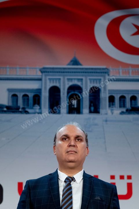 17 septembre 2019 : au centre de presse de l'ISIE, Instance Supérieure Indépendante des Elections, le prsident de l'ISIE, Nabil Baffoun, annonce les résultultas complets préliminaires du 1er tour des électiosn présidentielles du 15 septembre. Kais Saied, candidat indépendant, termin epremier avec 18,8 % suivi par Nabil Karoui, candidat en prison, avec 15,5 %, tous les deux sont qualifiés pour le second tour en atttendant d'éventuels recours invalidants et l'annonce officielle et definitives des résultats prévus dasn les trois emaines à venir maximum. 