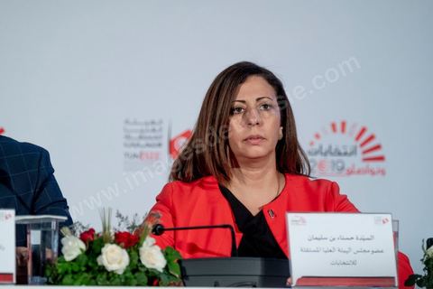 17 septembre 2019 : au centre de presse de l'ISIE, Instance Supérieure Indépendante des Elections, le prsident de l'ISIE, Nabil Baffoun, annonce les résultultas complets préliminaires du 1er tour des électiosn présidentielles du 15 septembre. Kais Saied, candidat indépendant, termin epremier avec 18,8 % suivi par Nabil Karoui, candidat en prison, avec 15,5 %, tous les deux sont qualifiés pour le second tour en atttendant d'éventuels recours invalidants et l'annonce officielle et definitives des résultats prévus dasn les trois emaines à venir maximum. 
