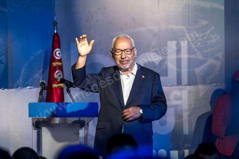 3 octobre 2019 : en cette fin de campagne électorale pour les légilsatives prévues ce dimanche 6 octobre, le parti Ennahdha organis eun grand meeting de cloture sur l'Avenue Habib Bourguiba à Tunis. En présence d'un grand nombre de militants du parti le meeting est plus une fête q'un meeting politique, le président du parti et candidat sur la circonscriptiond e Tunis 1 Rached Ghannouchi est venu saluer les militants accompagné de Adbalfattah Mourou, vice président du parti. 