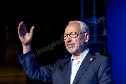 3 octobre 2019 : en cette fin de campagne électorale pour les légilsatives prévues ce dimanche 6 octobre, le parti Ennahdha organis eun grand meeting de cloture sur l'Avenue Habib Bourguiba à Tunis. En présence d'un grand nombre de militants du parti le meeting est plus une fête q'un meeting politique, le président du parti et candidat sur la circonscriptiond e Tunis 1 Rached Ghannouchi est venu saluer les militants accompagné de Adbalfattah Mourou, vice président du parti. 