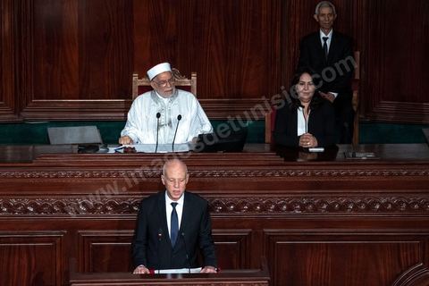 October 23, 2019: Kais Saied, the new president of the republic elected on October 13, arrived at the Assembly of the Representatives of the People to take the oath of office and deliver a speech. Before a packed chamber—including members of parliament, government officials, political figures, and ambassadors— Kais Saied declared that Tunisia had carried out a “true revolution, in a new sense of the word, because revolutions are generally waged against legitimacy, but what happened in Tunisia was a true revolution that utilized the very tools of legitimacy themselves.” In his view, “everyone here bears a responsibility—the responsibility to respond to the people in their demand for freedom and dignity. The wait has been all too long, and no one has the right to disappoint them.”