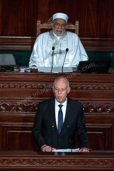 October 23, 2019: Kais Saied, the new president of the republic elected on October 13, arrived at the Assembly of the Representatives of the People to take the oath of office and deliver a speech. Before a packed chamber—including members of parliament, government officials, political figures, and ambassadors— Kais Saied declared that Tunisia had carried out a “true revolution, in a new sense of the word, because revolutions are generally waged against legitimacy, but what happened in Tunisia was a true revolution that utilized the very tools of legitimacy themselves.” In his view, “everyone here bears a responsibility—the responsibility to respond to the people in their demand for freedom and dignity. The wait has been all too long, and no one has the right to disappoint them.”
